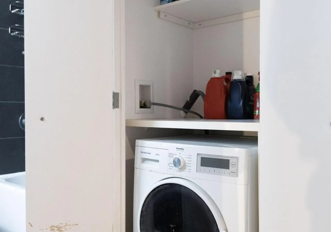 One Of Toronto S Finest 1Br Condo With A Wfh Setup 0*,